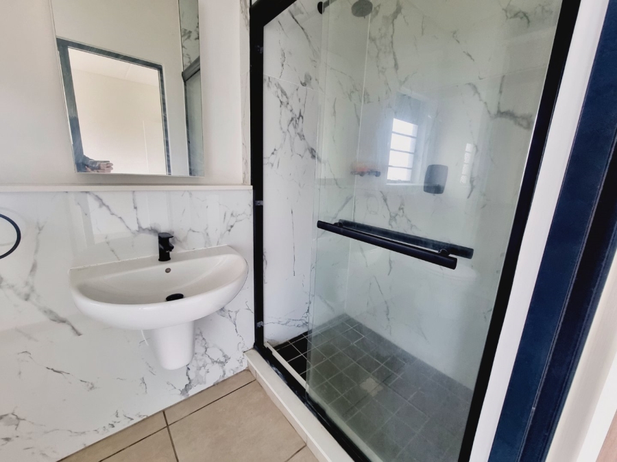 To Let 3 Bedroom Property for Rent in Sandown Western Cape